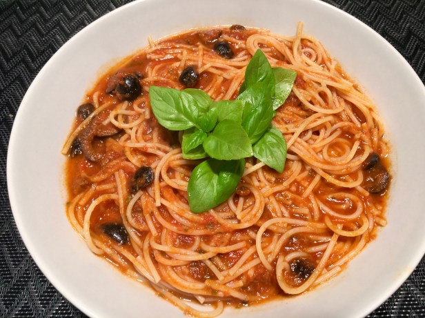 espaguetis putanesca