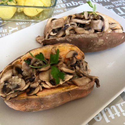 boniatos-con-champin%cc%83ones-ajo-y-aceite-de-coco