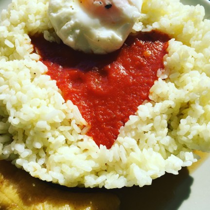 arroz con tomate corazon