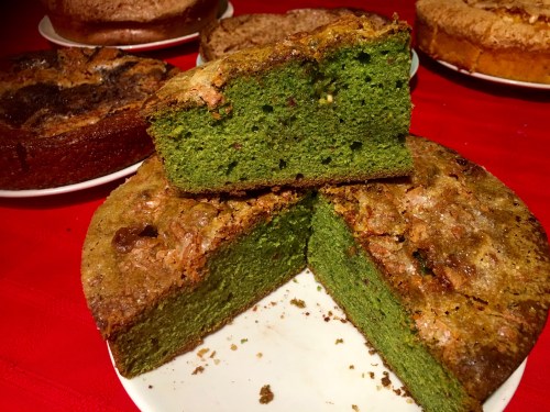 Bizcocho espinacas y chocolate blanco